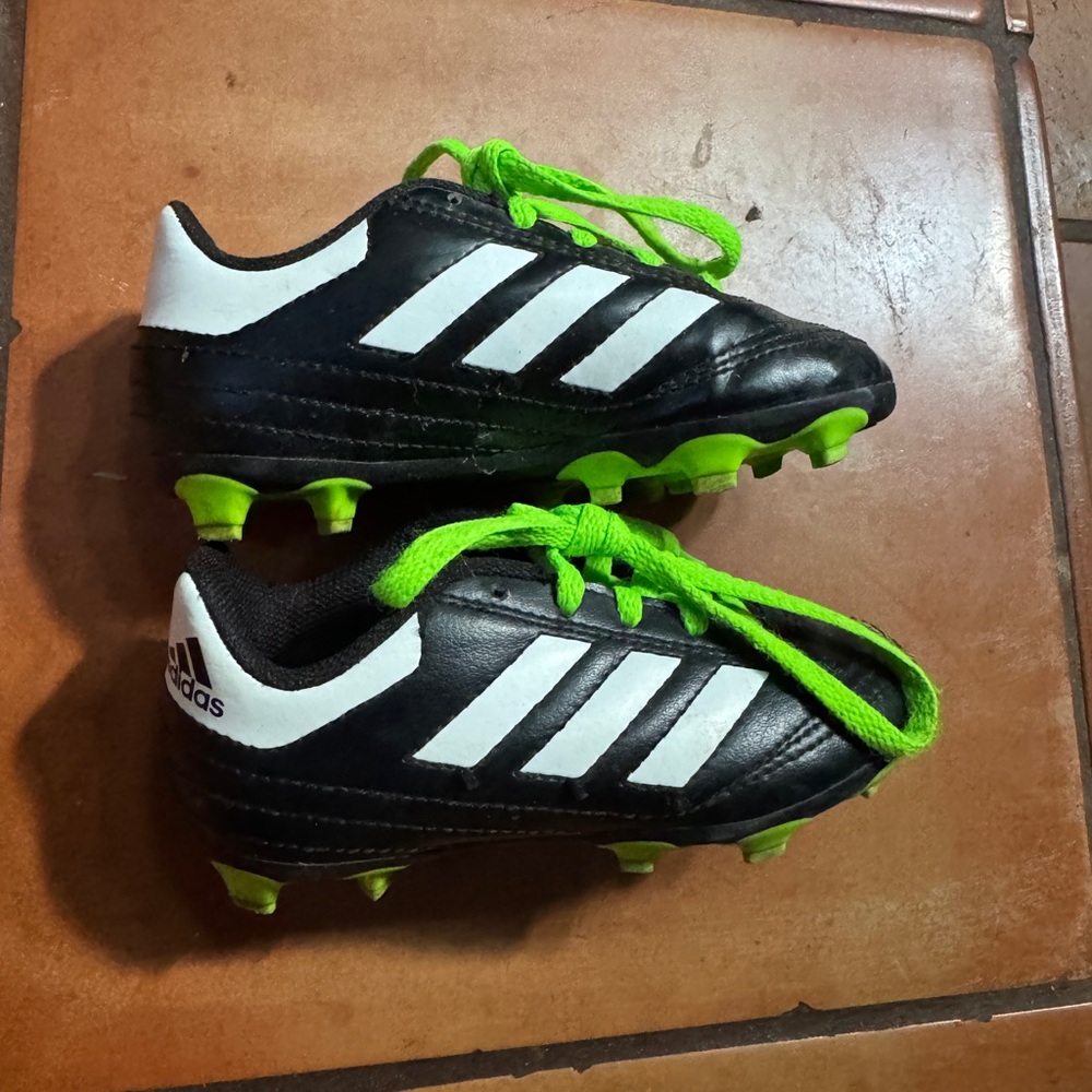 Adidas Black and White soccer Cleats with Neon Green Accents toddler 9.5